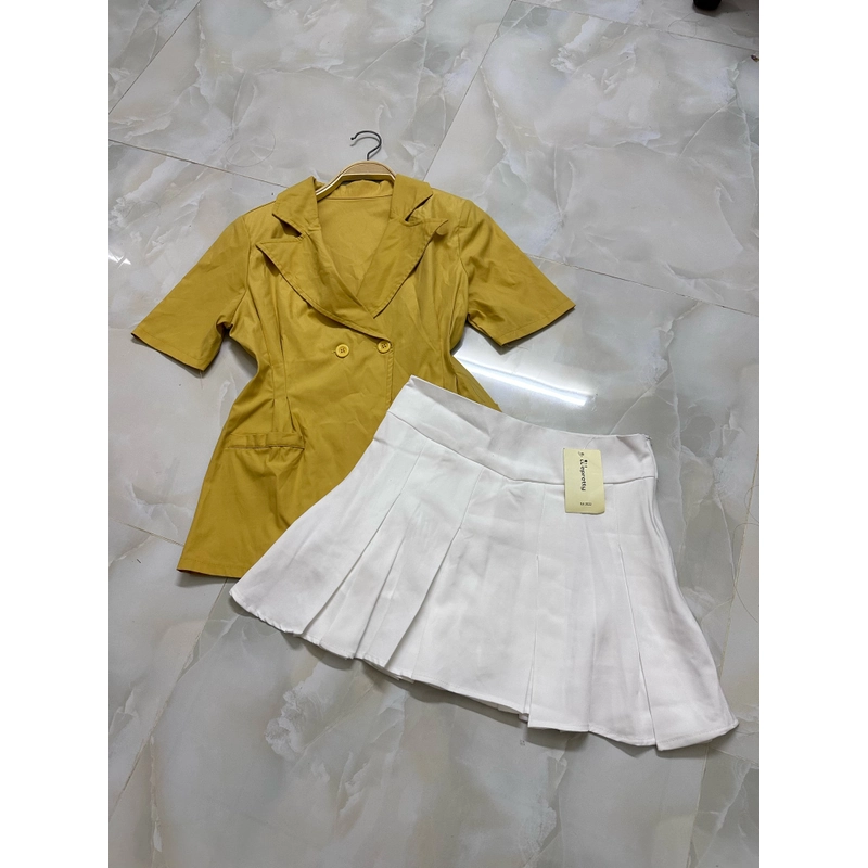Set đồ nữ trẻ trung năng động.  478940