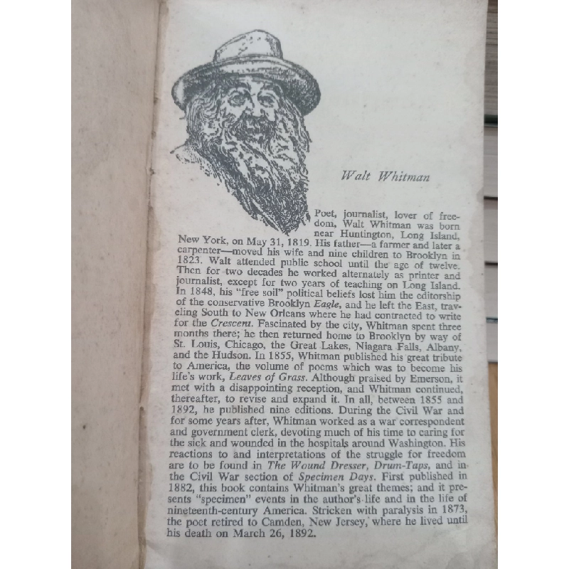 Leaves of Grass - Walt Whitman 529104