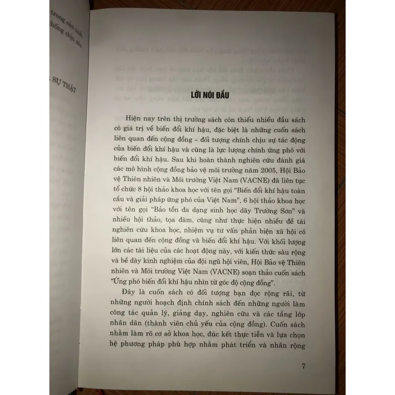 Ứng phó biến đổi khí hậu nhìn từ góc độ cộng đồng  596636
