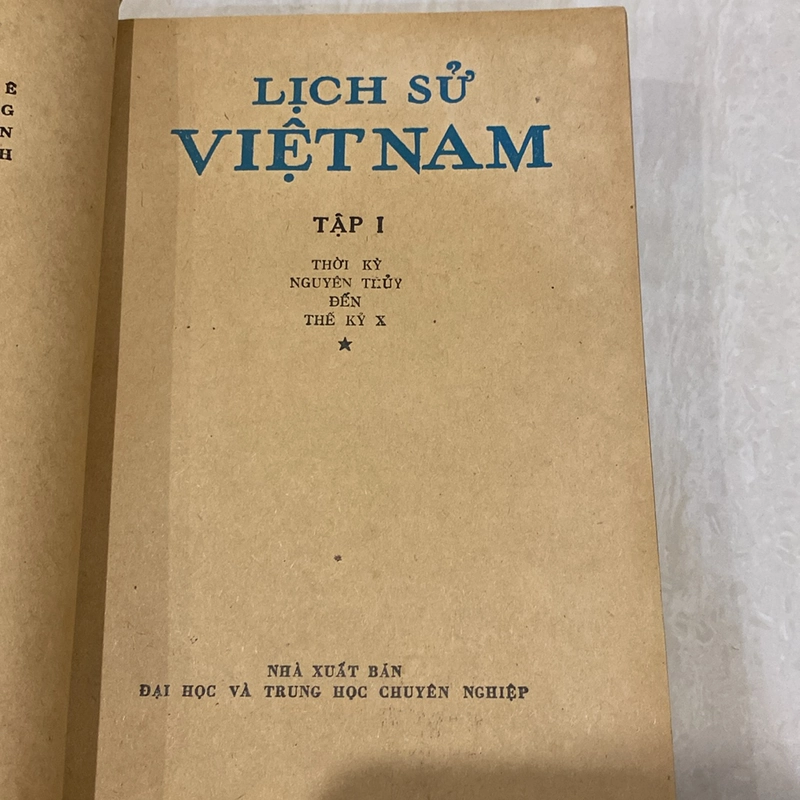 LỊCH SỬ VIỆT NAM TẬP I, XUẤT BẢN NĂM 1983 525332