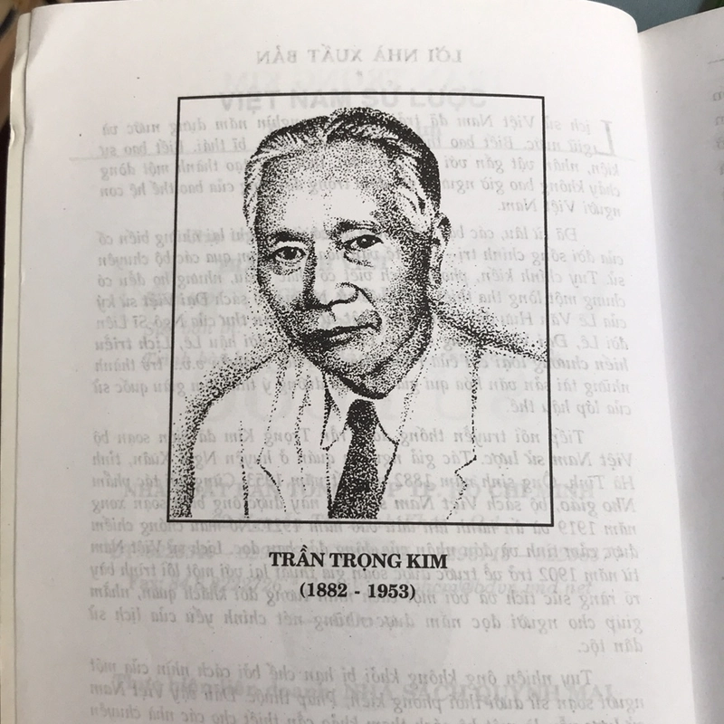 VIỆT NAM SỬ LƯỢC (XB 2005) 502263