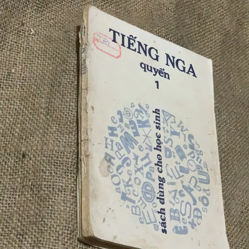 Tiếng Nga quyển 1, sách dùng cho học sinh  567946