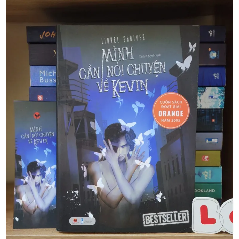 Tiểu thuyết MÌNH CẦN NÓI CHUYỆN VỀ KEVIN - Tác giả: Lionel Shriver 715519