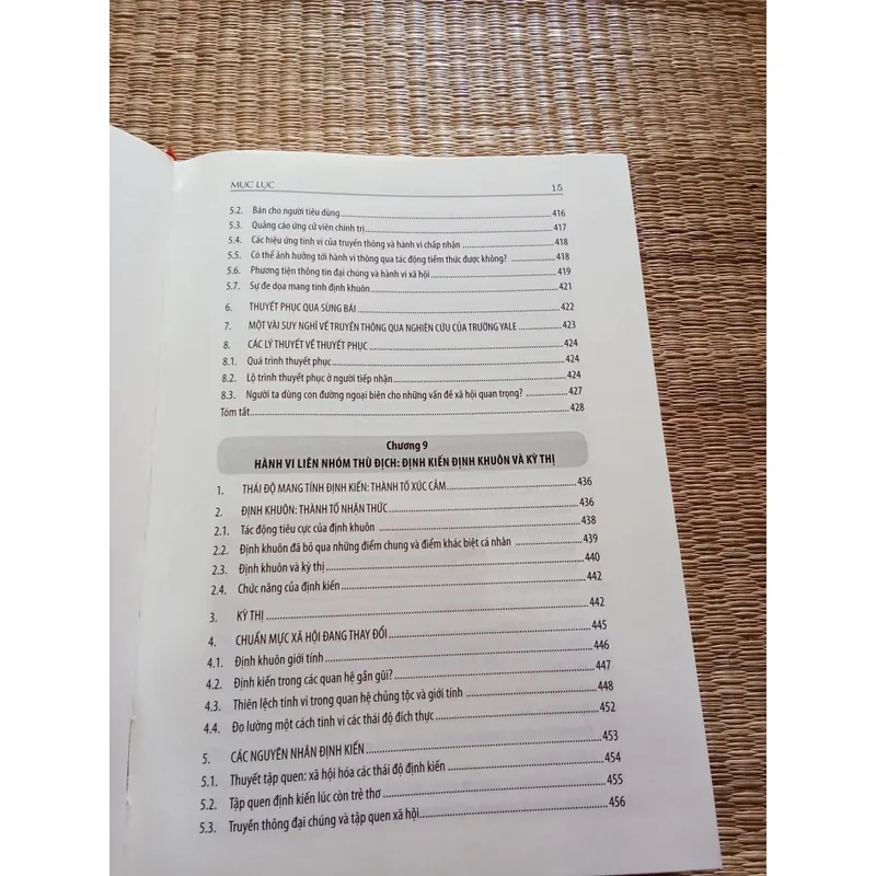 Tâm Lý Học Xã Hội Trong Cuộc Sống Hiện Đại - Bìa Cứng 675166