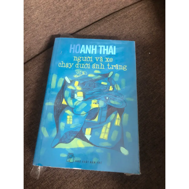 Người và xe chạy dưới ánh trăng – Thể loại: Tập truyện ngắn. 600254