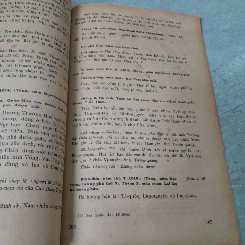 VIỆT SỬ THÔNG GIÁM CƯƠNG MỤC CHÍNH BIÊN TẬP III 972966