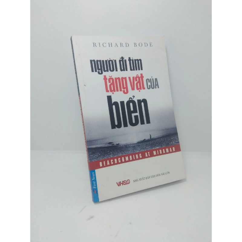 Người đi tìm tặng vật của biển Richard Bode năm 2010 mới 80% bẩn ố nhẹ HCM2311 912843