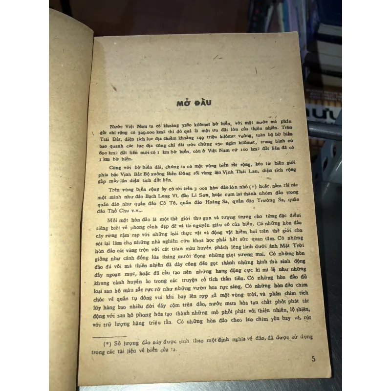 Kể về hải đảo của chúng ta - Vũ Phi Hoàng 928674