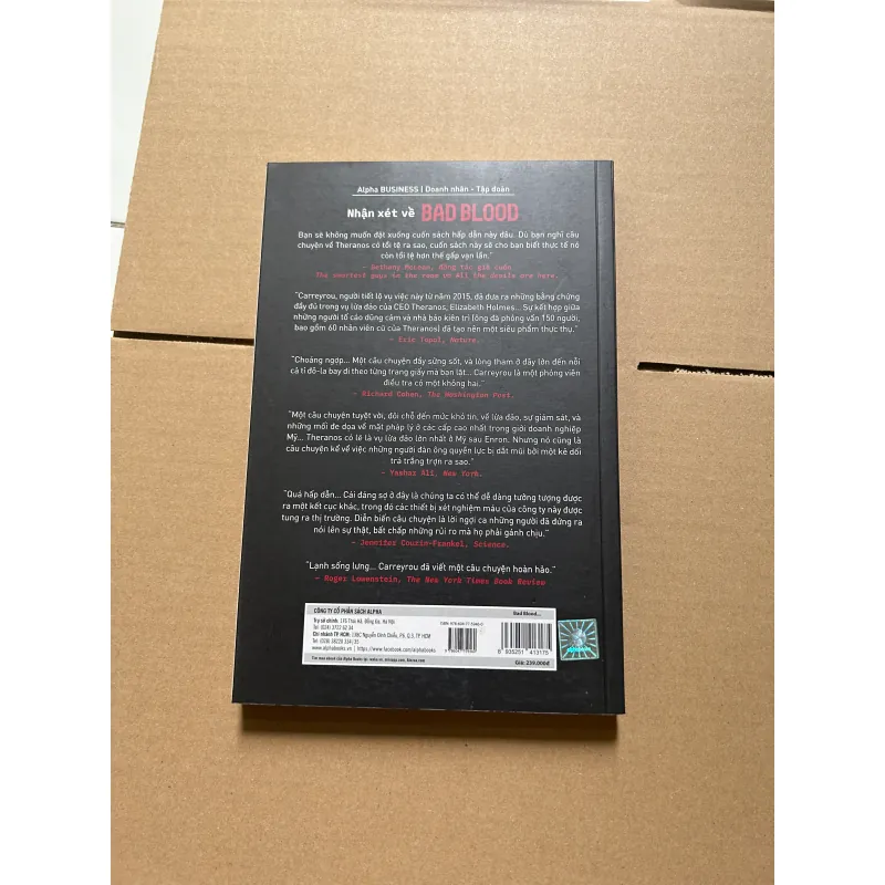 Máu bẩn - John Carreyrou 800060