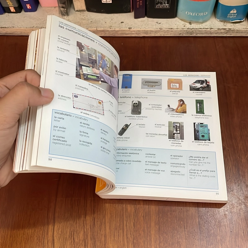 II Bilingual Dictionary: Spanish • English (Visual) 526474