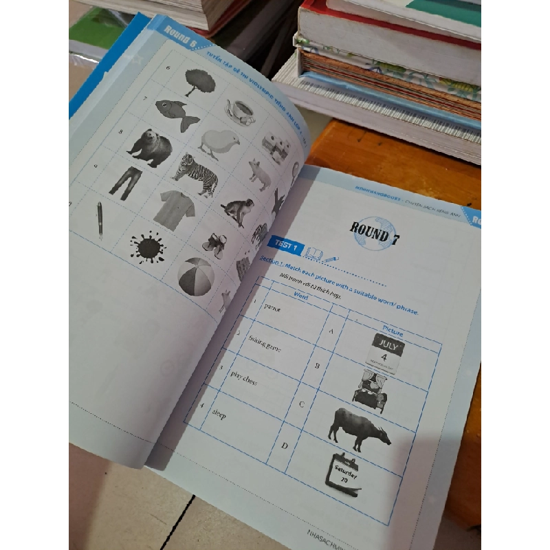 Tuyển tập đề thi Violympic tiếng anh lớp 4 tập 1 2017 Nguyễn Thị Thu Huế HCM0808 GIÁO KHOA 527165