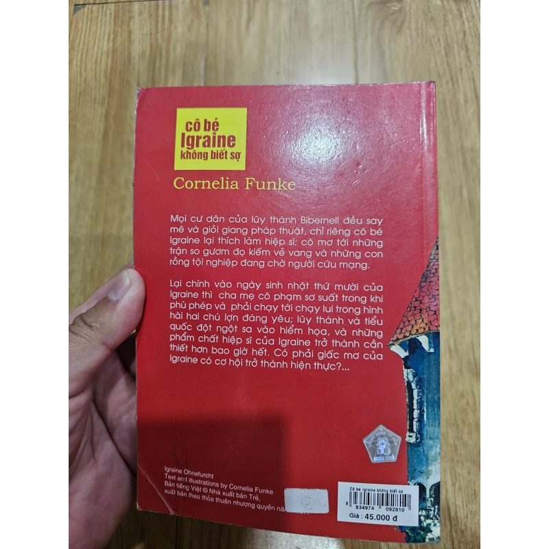Cô bé Igraine không biết sợ 406610