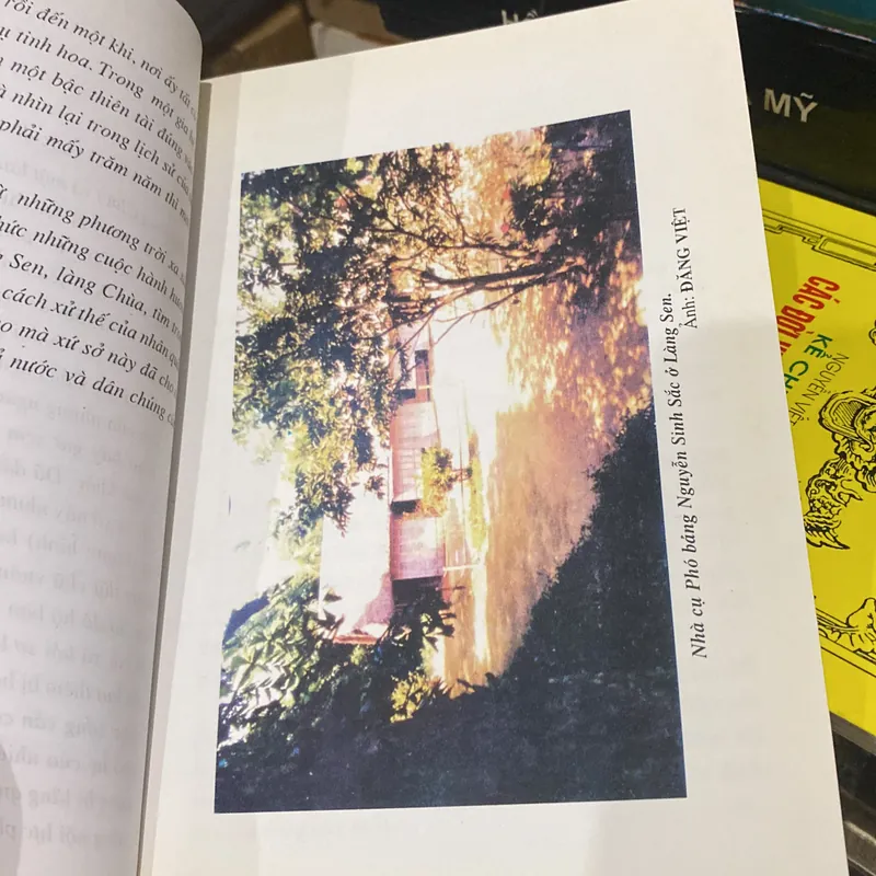 KỂ CHUYỆN VỀ GIA THẾ CHỦ TỊCH HỒ CHÍ MINH (XB 2007) 707999