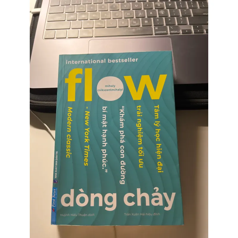 Sách tâm lý học tích cực Flow-tác giả Mihaly Csikszentmihalyi, sách còn như mới 1031547