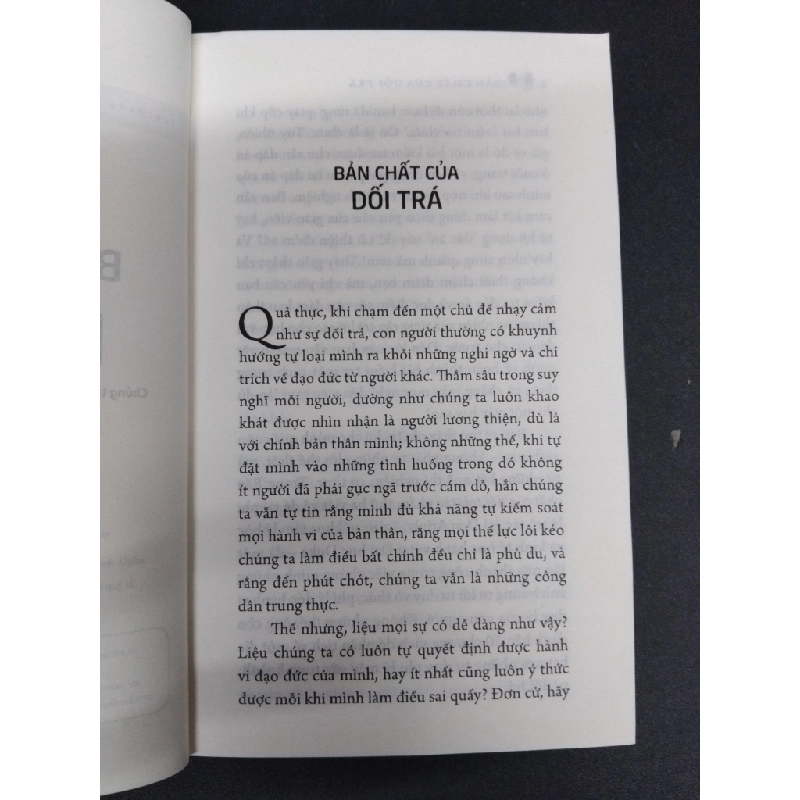 Bản chất của dối trá mới 80% bẩn nhẹ tróc gáy 2015 HCM1008 Dan Ariely KỸ NĂNG 202210