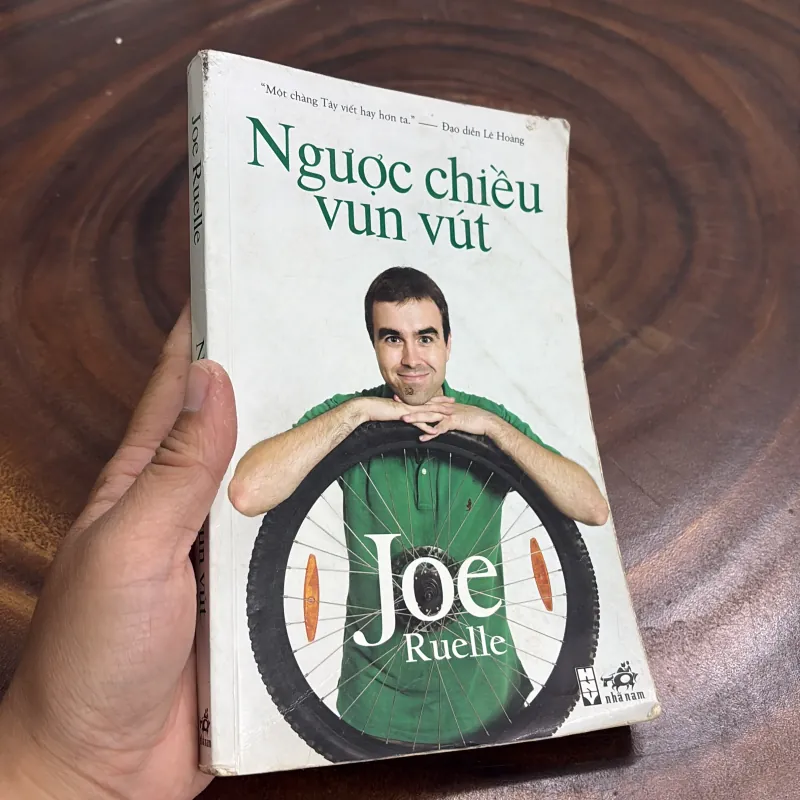 II Sách Hay: Ngược Chiều Vun Vút - JOE RUELLE - 2012 990767