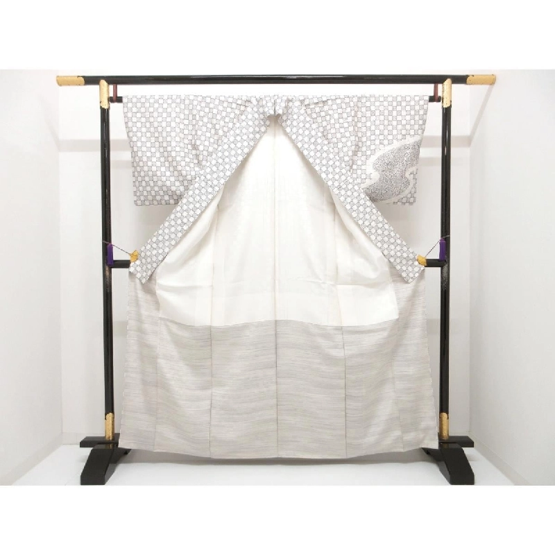 Áo kimono thăm viếng, dệt tơ, nhuộm hồng gấc - Hàng hiệu Authentic 877385