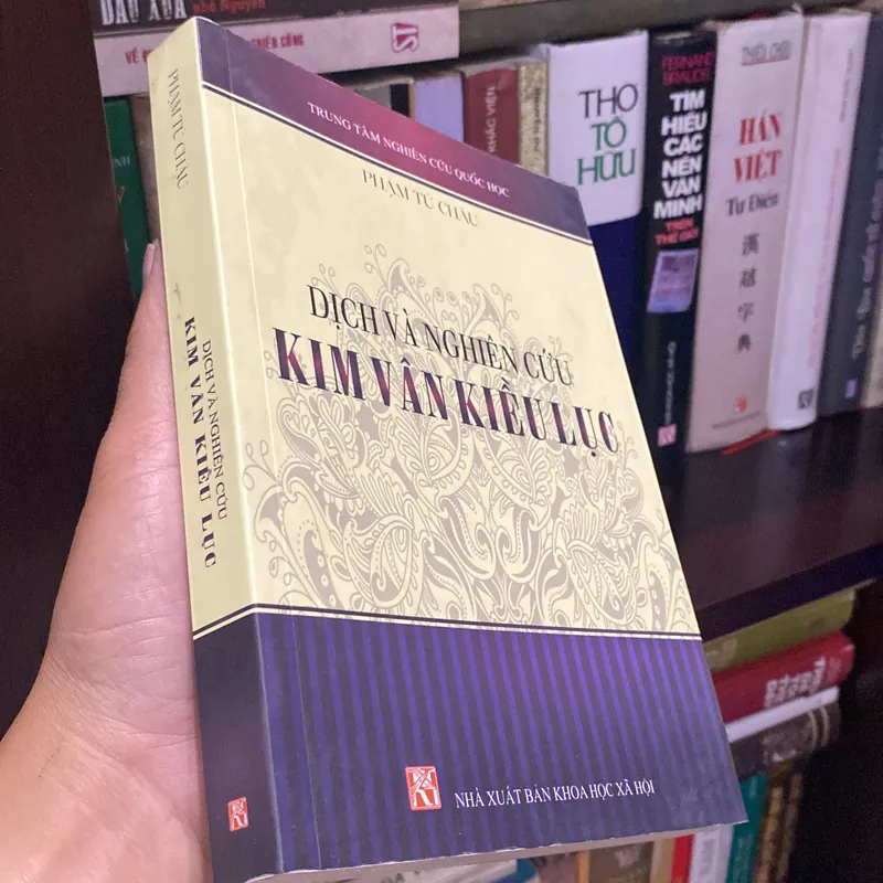 DỊCH VÀ NGHIÊN CỨU KIM VÂN KIỀU LỤC 699289