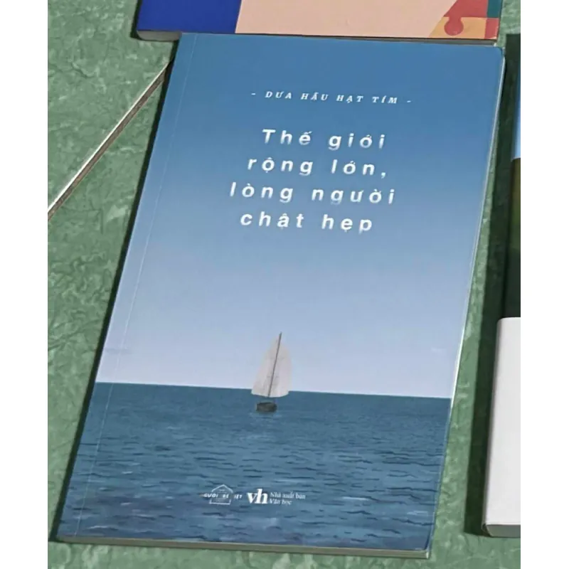 Thế giới rộng lớn, lòng người chật hẹp 797896