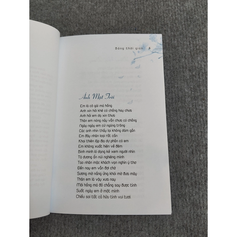 BÓNG THỜI GIAN 494732