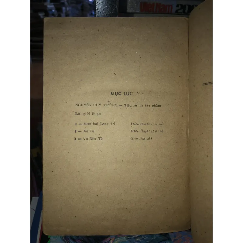Tuyển tập Nguyễn Huy Tưởng l 976194