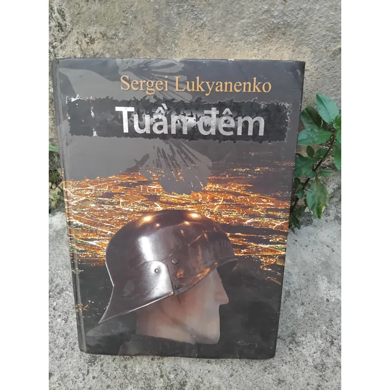 Tuần đêm của Sergei Lukyanenko 1003417