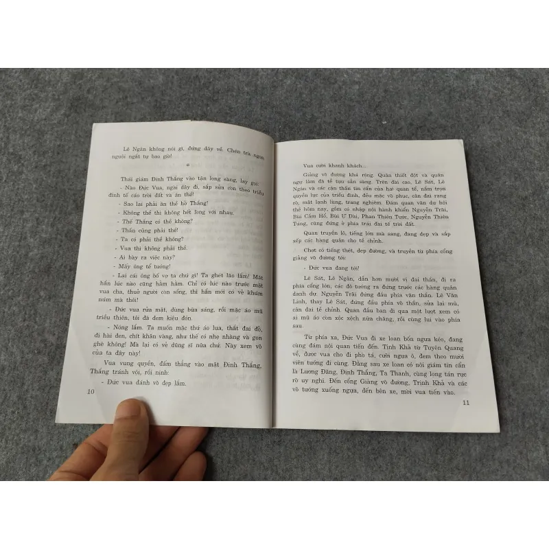 NGANG TRÁI PHỦ TÂY HỒ 701065