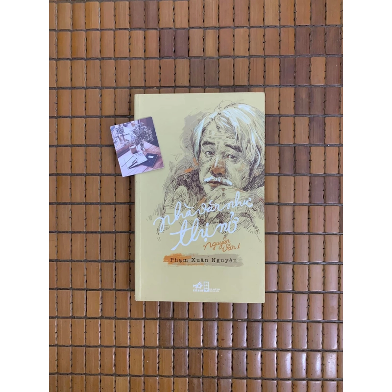 Nhà văn như Thị Nở 455246