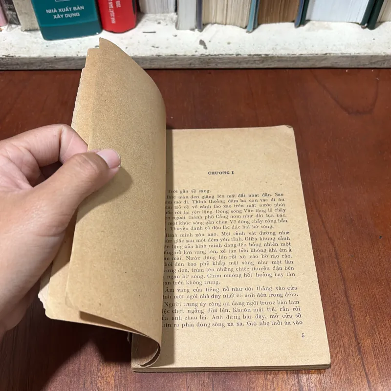 II Sách Xưa: Chị Thiện - Tô Thi, Hoàng Tích Chỉ - 1979 751009