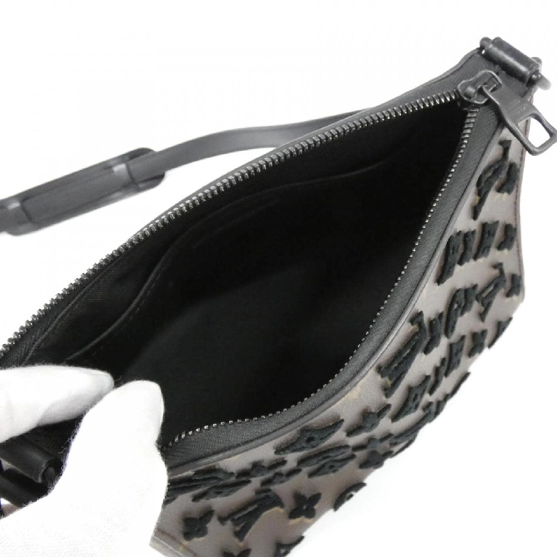 Túi đeo chéo Louis Vuitton Monogram Taffeta Triangle M45070 - Hàng hiệu Chính hãng 766472