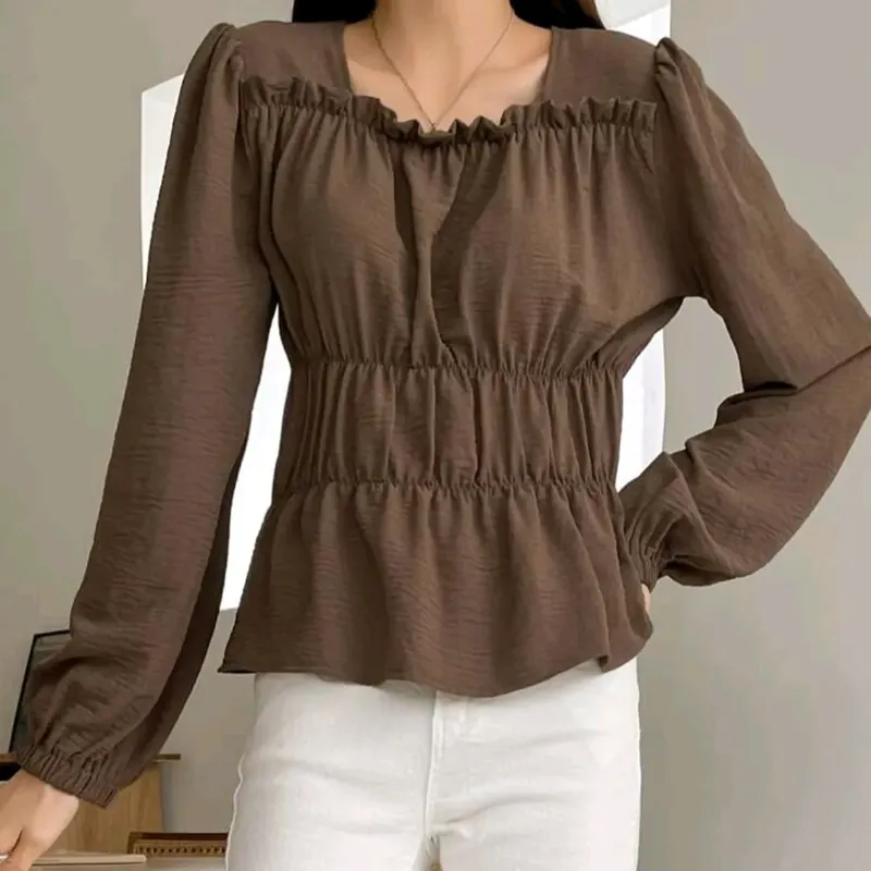 Áo cổ vuông tay dài tôn dáng 608248