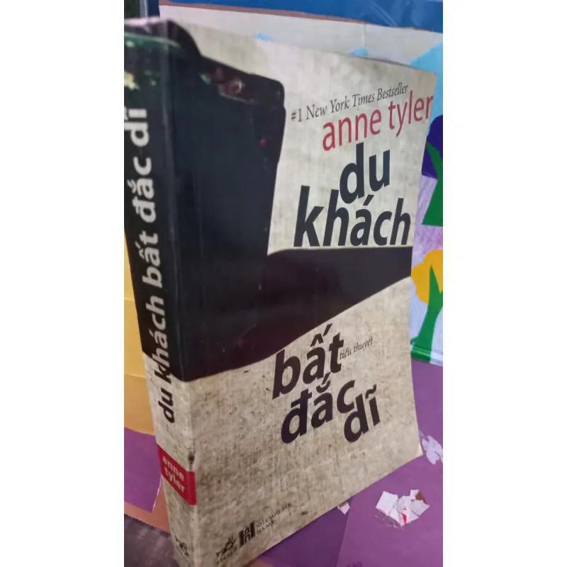 du khách bất đắc dĩ 1006906