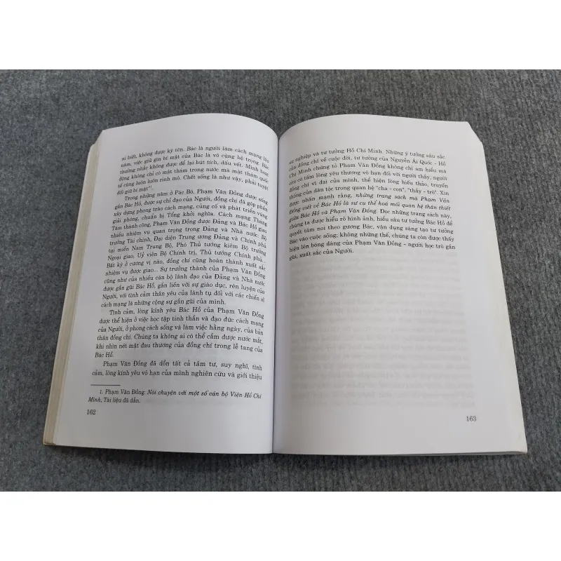 PHẠM VĂN ĐỒNG: NGƯỜI CON ƯU TÚ CỦA QUÊ HƯƠNG QUẢNG NGÃI 570695