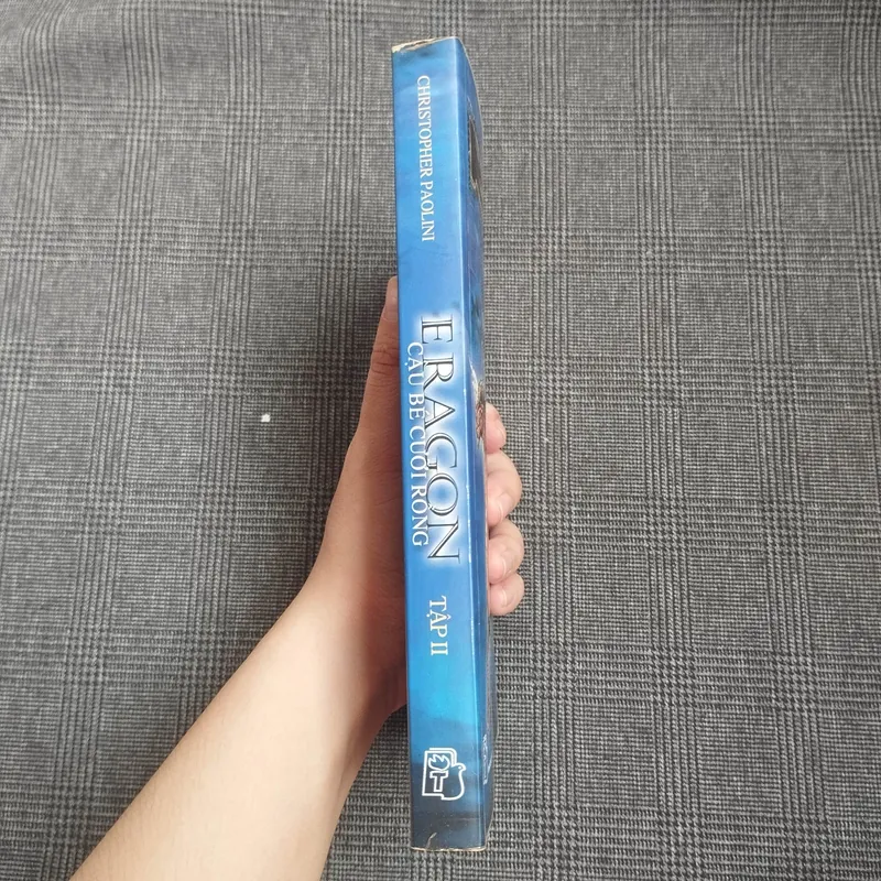 Eragon - Cậu bé cưỡi rồng - Tập 2 - Christopher Paolini 707024