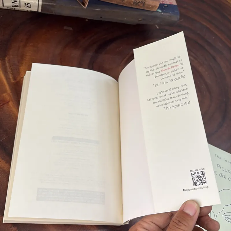 Alain De Botton - Luận Về Yêu & Proust Có Thể Thay Đổi Cuộc Đời Của Bạn Như Thế Nào - 2018 1039313