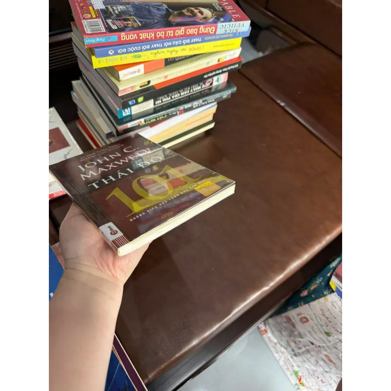 THÁI ĐỘ 101 – NHỮNG ĐIỀU NHÀ LÃNH ĐẠO CẦN BIẾT- K4 1028194