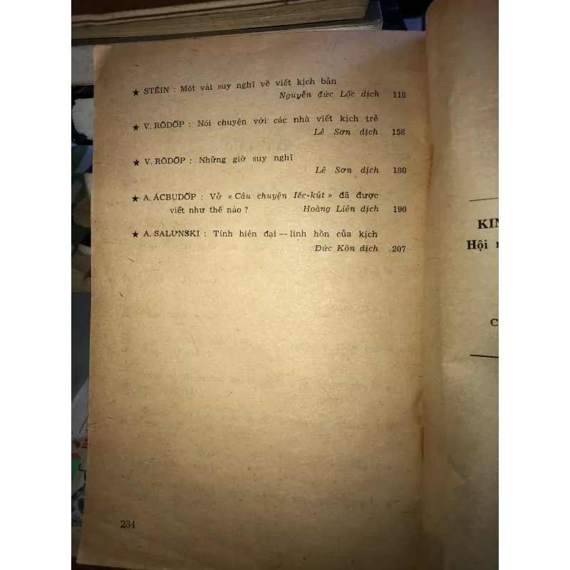 Kinh nghiệm viết kịch 1005687