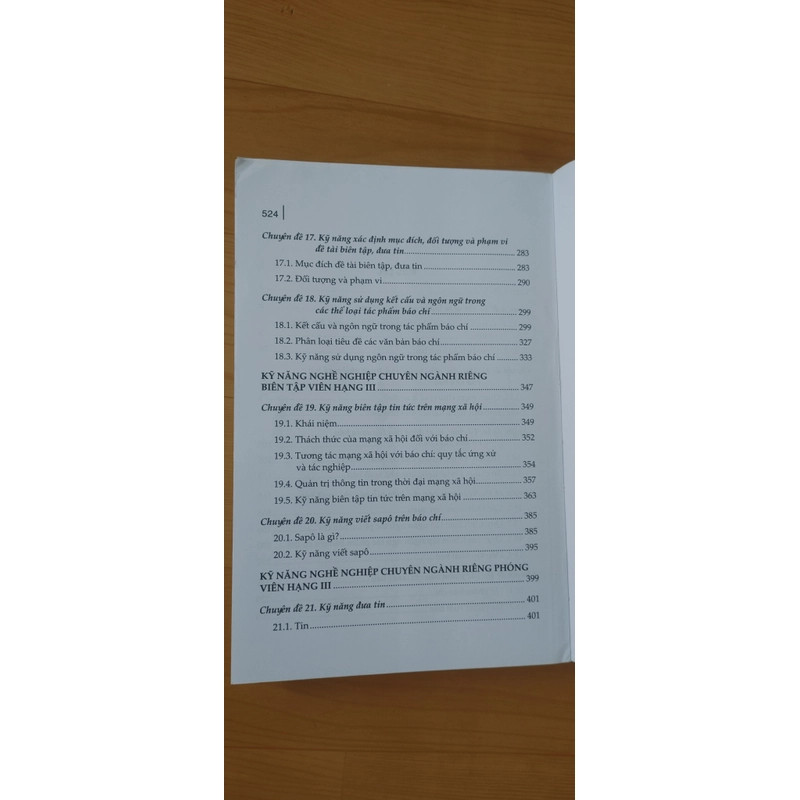 BIÊN TẬP VIÊN, PHÓNG VIÊN HẠNG 3 497045