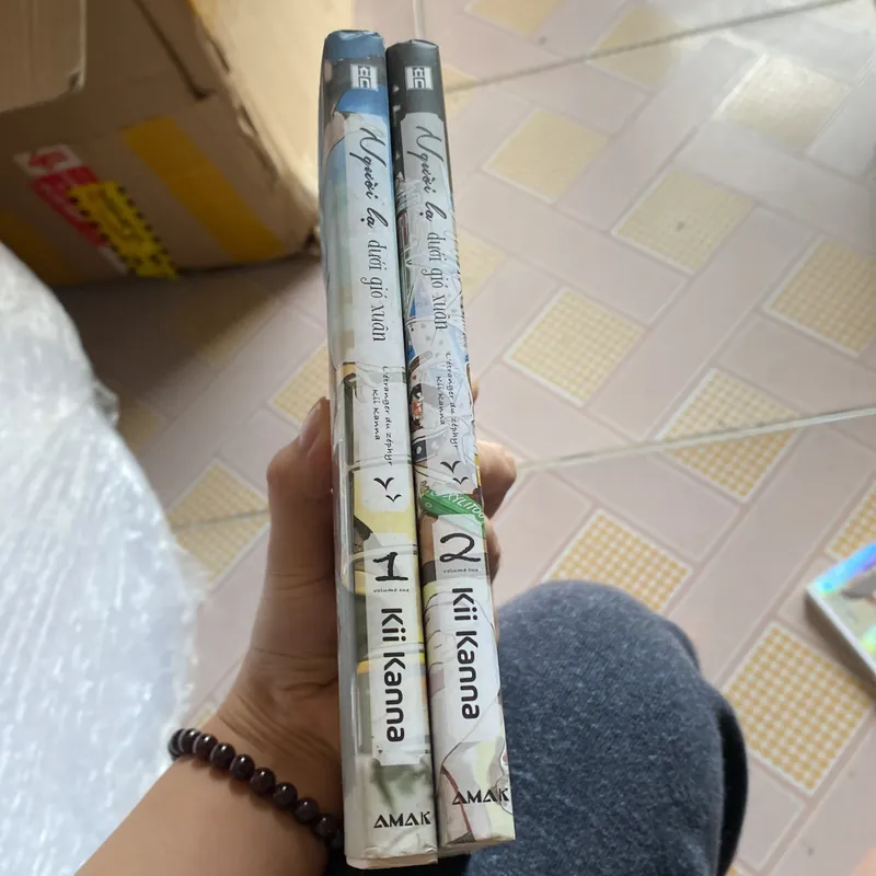 Người lạ dưới gió xuân  711986