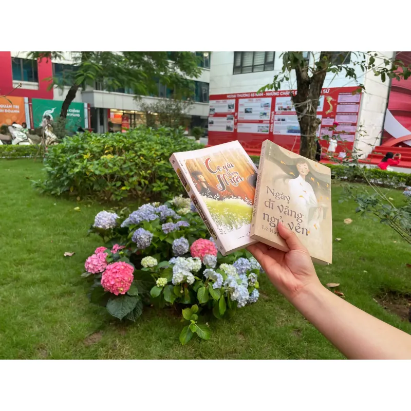 Combo 2 cuốn của Lê Huy Hoàng: "Cô gái tháng Mười" & "Ngày dĩ vãng ngủ yên" 796616