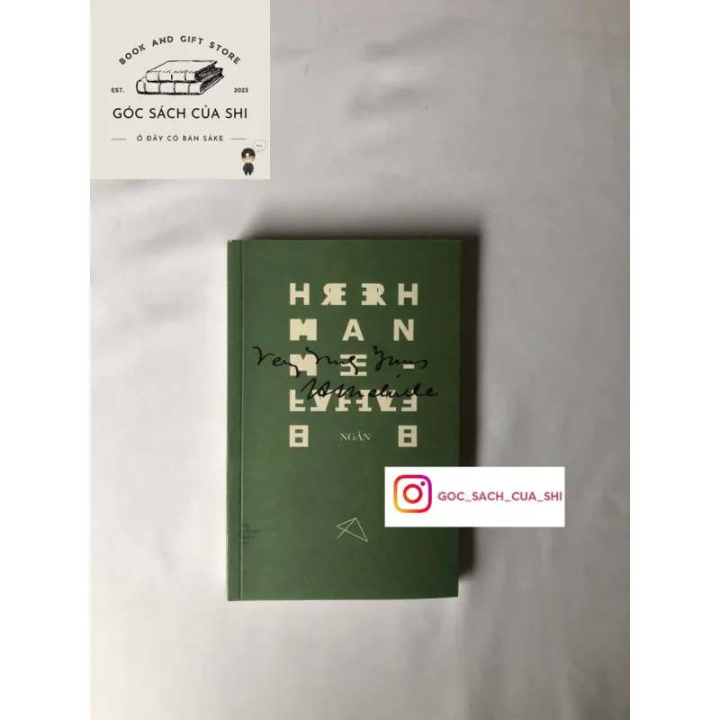 Ngắn – Herman Melville 694046