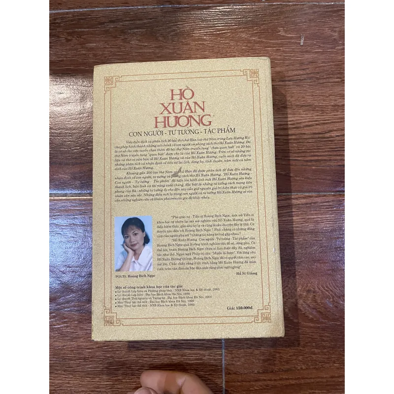 Hồ Xuân Hương Con người - Tư tưởng - Tác phẩm  (t4) 971097