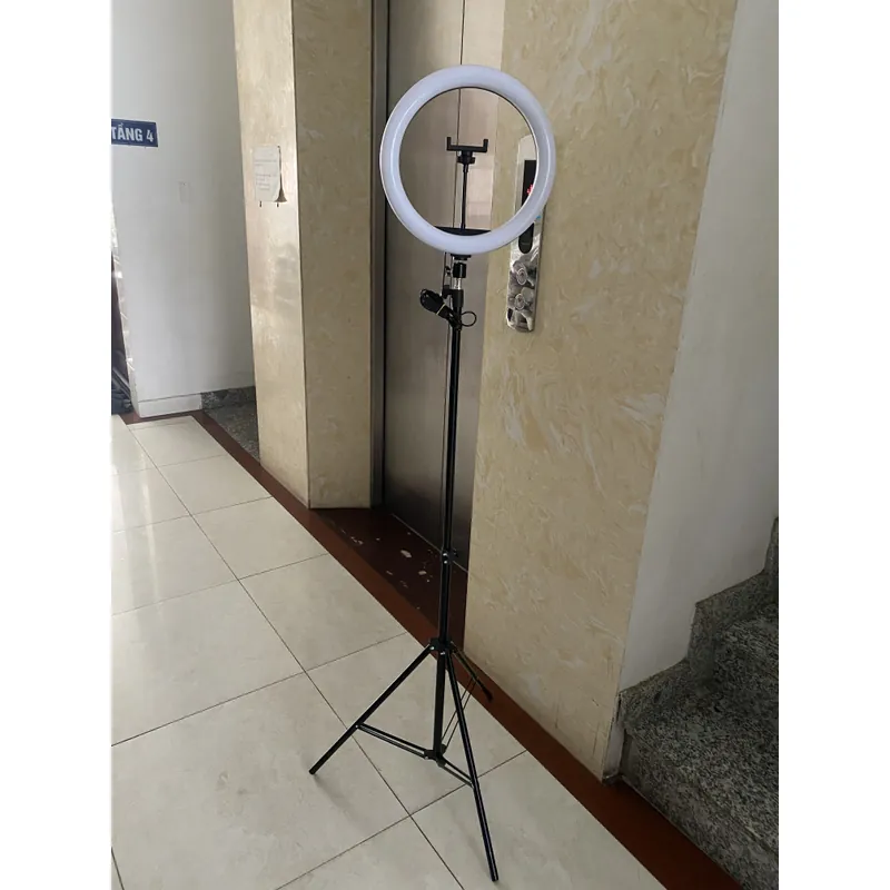 cây hỗ trợ livetream chụp ảnh 735121