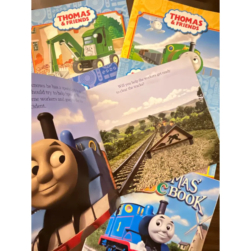 ✨ 𝑻𝒉𝒐𝒎𝒂𝒔 & 𝑭𝒓𝒊𝒆𝒏𝒅𝒔 6-𝑩𝒐𝒐𝒌 𝑺𝒆𝒕✨ 780122