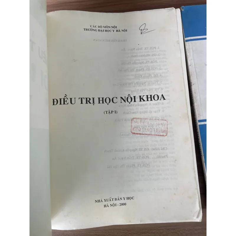 Triệu chứng học nội khoa-  sách y khổ lớn, 470 trang  791592