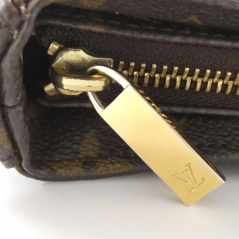 Túi xách vai Louis Vuitton Monogram Looping MM M51146 610744