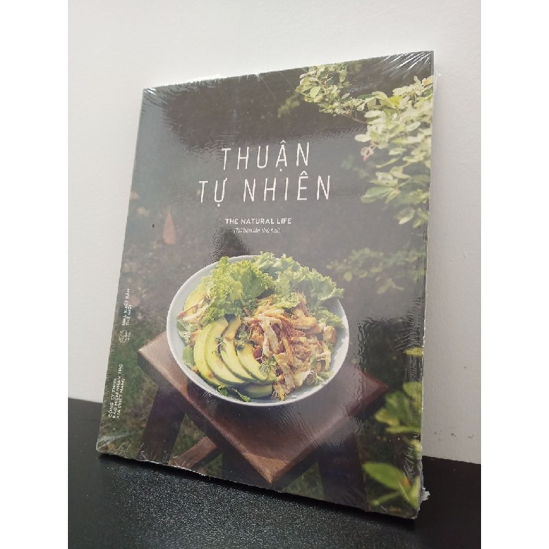 Thuận Tự Nhiên (Tái Bản) AIA Việt Nam Mới 100% HCM.ASB2302 65306