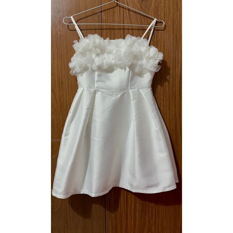 Váy dây trắng hoa 1013043