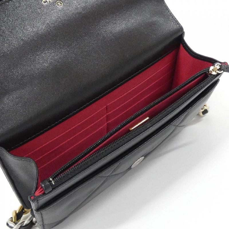 Chanel Chanel 19 Line AP0957 Ví đeo chéo 620159