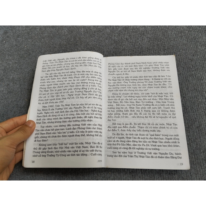 DÒNG XOÁY - TRẦN THỊ NHẬT TÂN 469847
